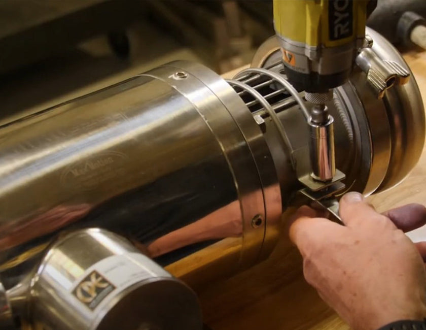 How to set the seal drive collar on a C114 series pump