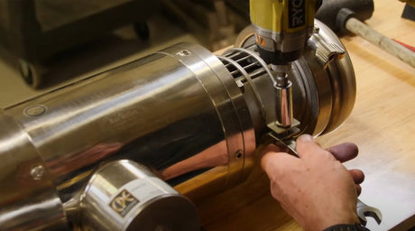 How to set the seal drive collar on a C114 series pump